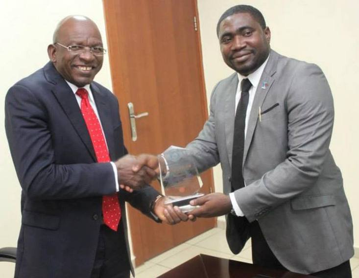 The Rotary Club of Abuja-Gwarimpa presents a Professional Service Award to Mr Roberts U. Orya, MD&amp;CEO NEXIM Bank in recognition of his contribution to the advancement of Nigeria's Banking sector