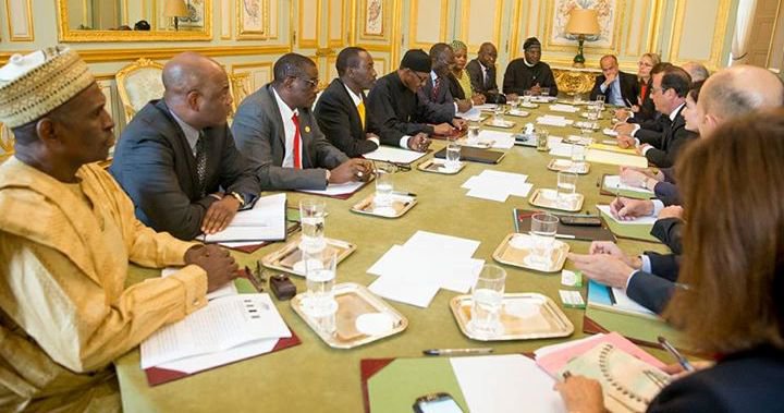 Delegates from Nigeria led by Buhari meet French officials