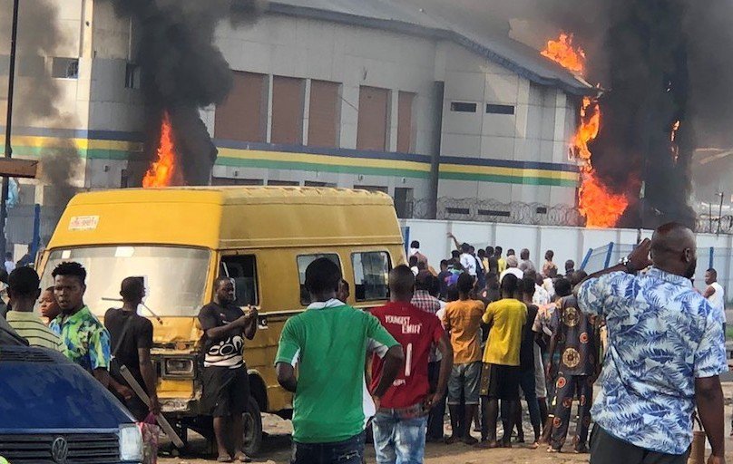 A Police Station on fire - violence is a threat to Nigeria's 2023 elections