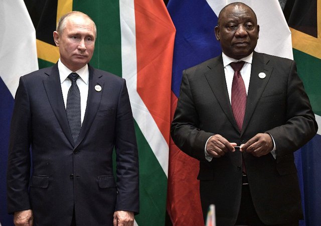 Russia's Vladimir Putin and South Africa's Cyril Ramaphosa (2018)